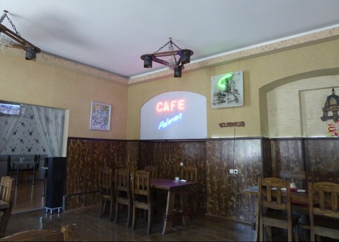 کافه رستوران پالرمو تفلیس